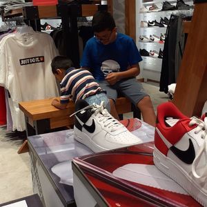 Meet your Posher, Hector